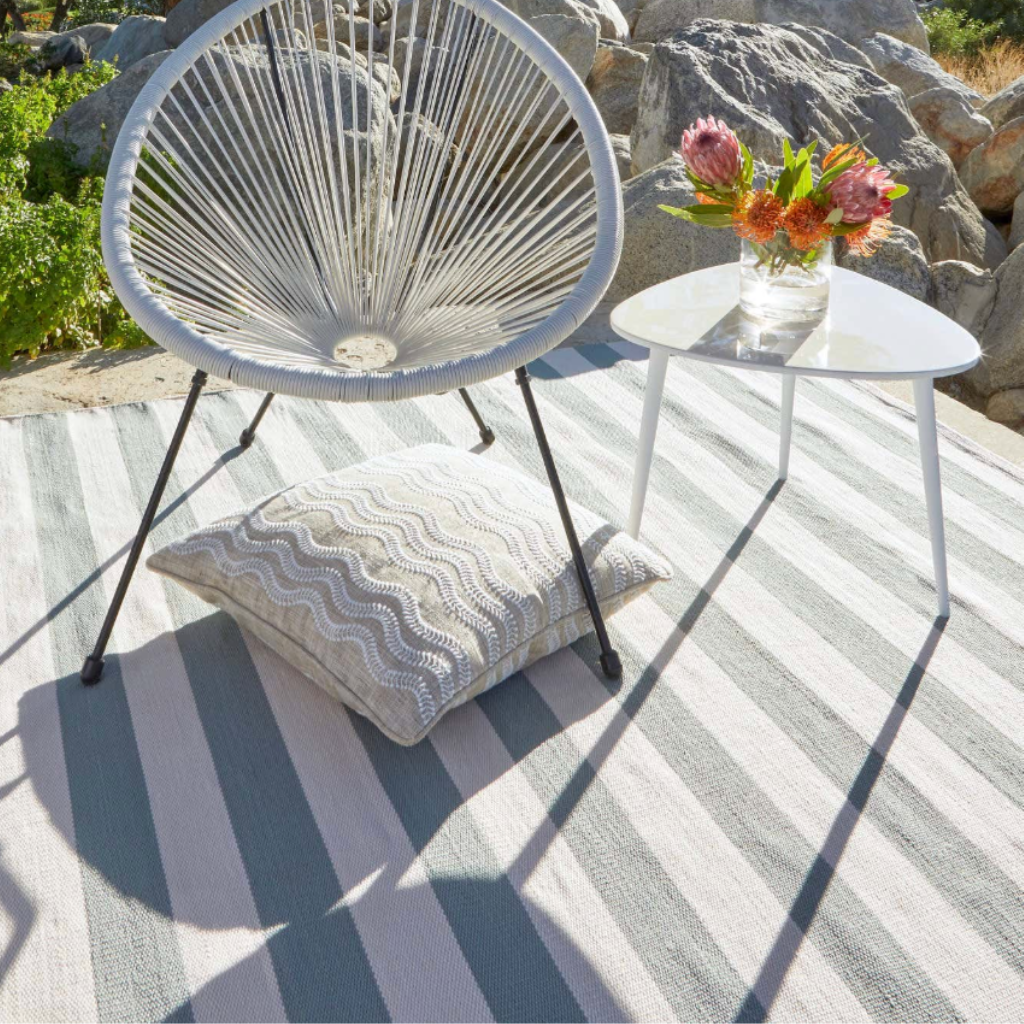 Catamaran Stripe Indoor/Outdoor Rug - Light Blue & Ivory