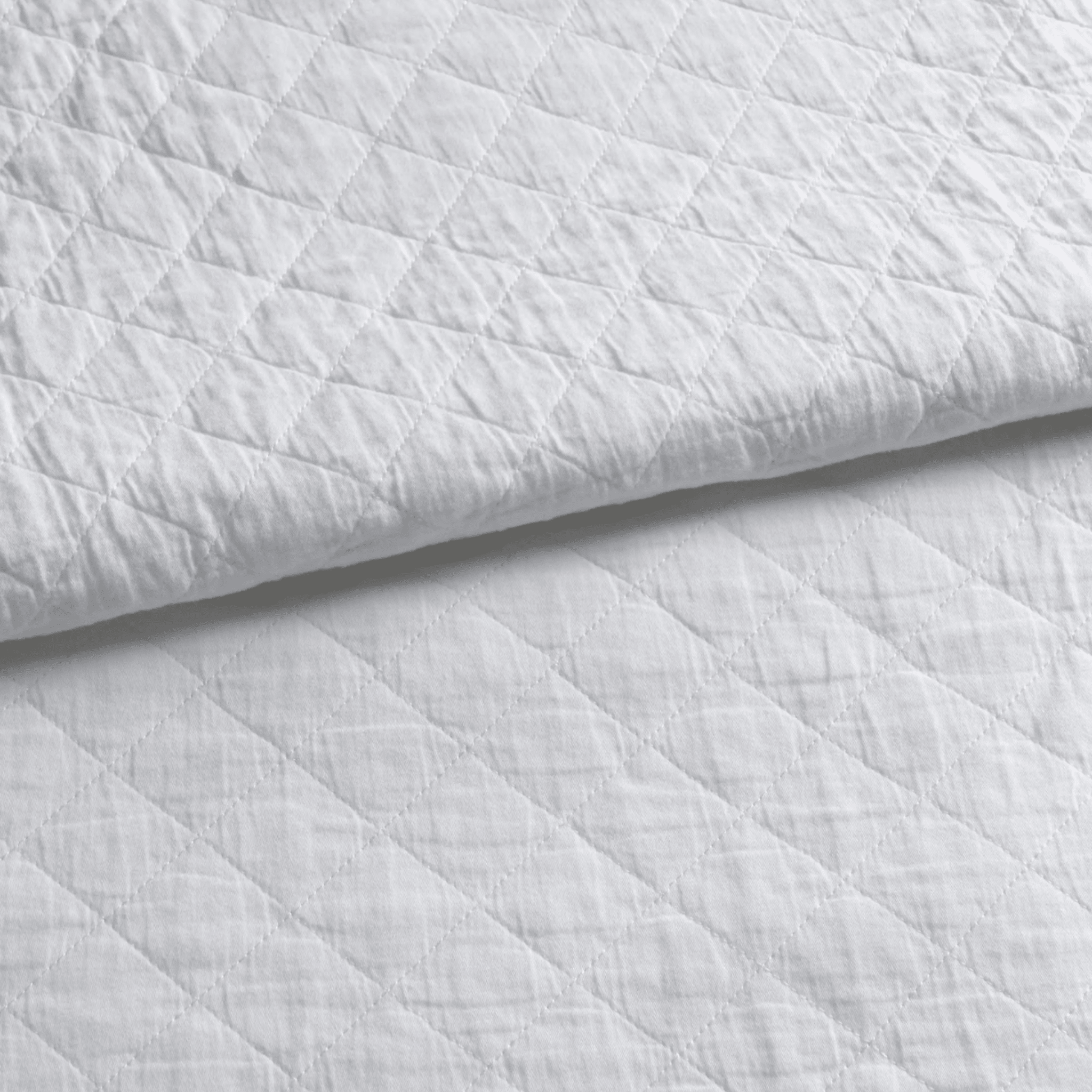 Amity Quilt - White - Our Boat House