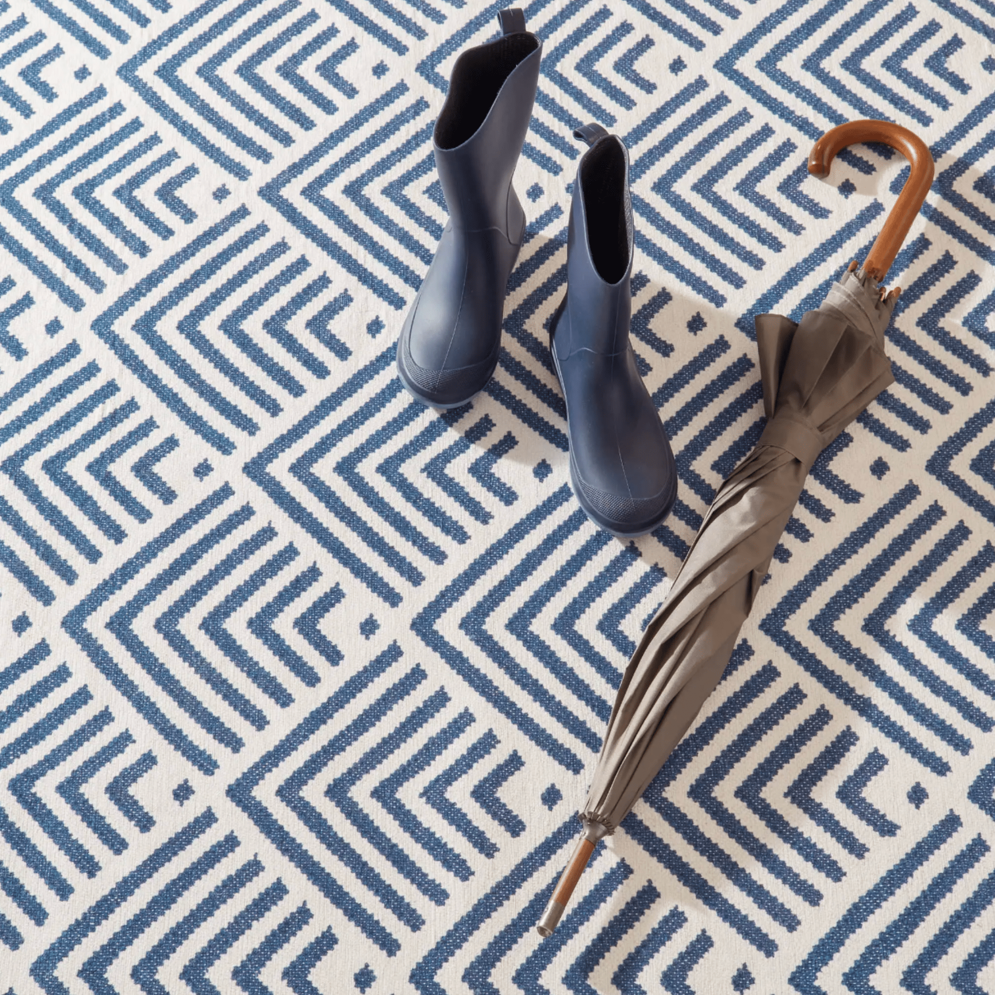 Cleo Machine Washable Rug - Navy - Our Boat House