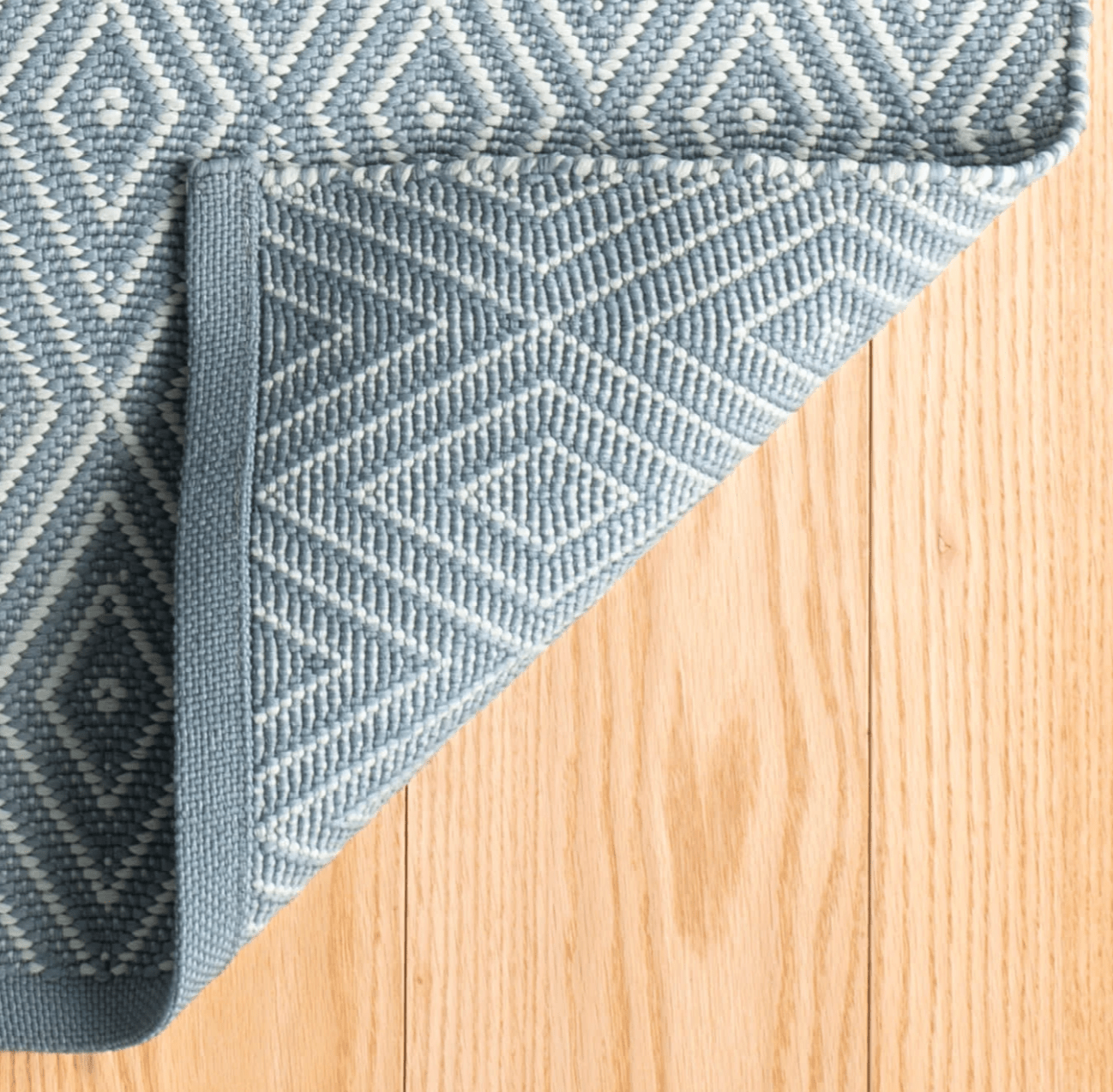 Diamond Handwoven Indoor/Outdoor Rug - Slate & Lt Blue - Our Boat House