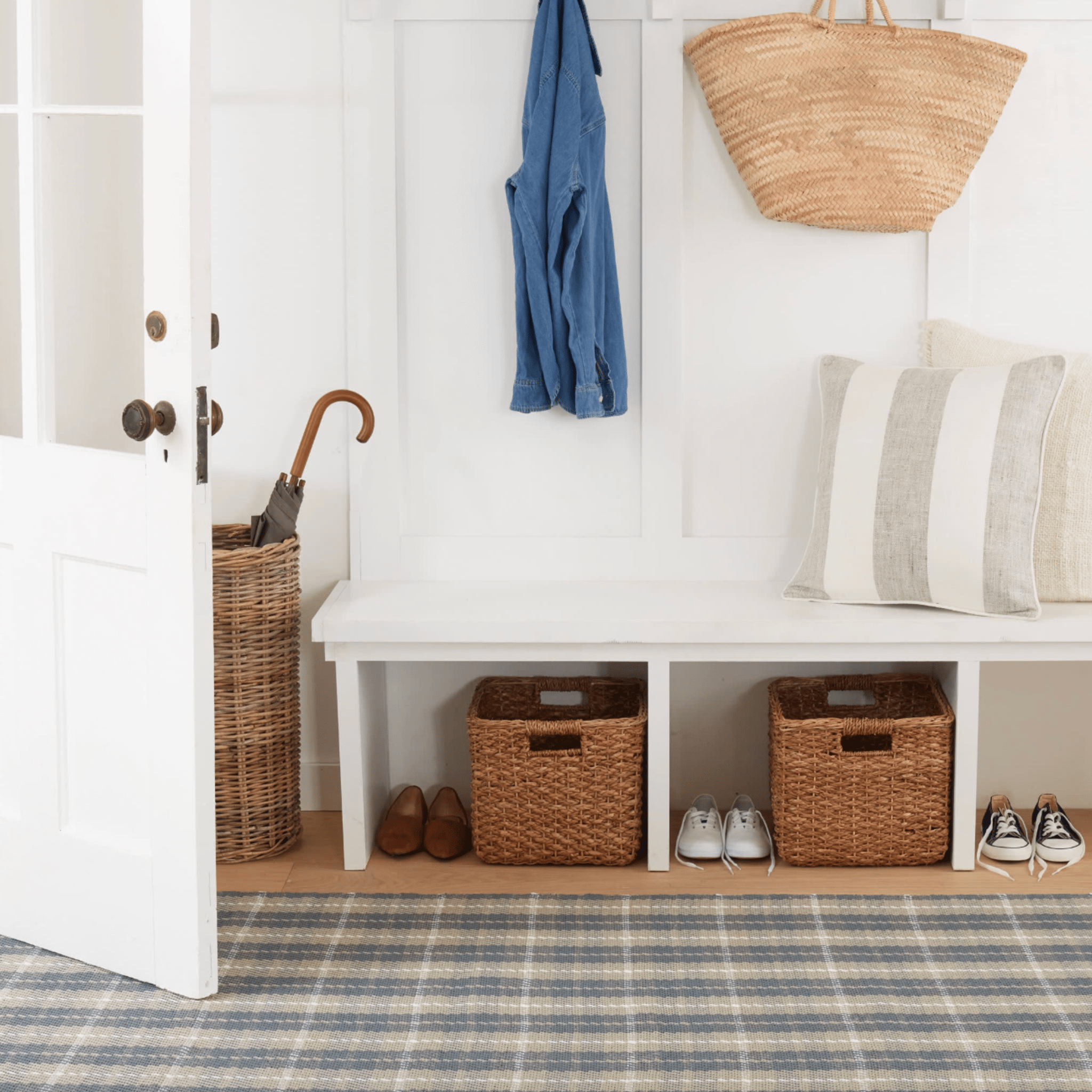 Lakeville Plaid Handwoven Indoor/Outdoor Rug - Charcoal - coastal inspired home furnishing lifestyle