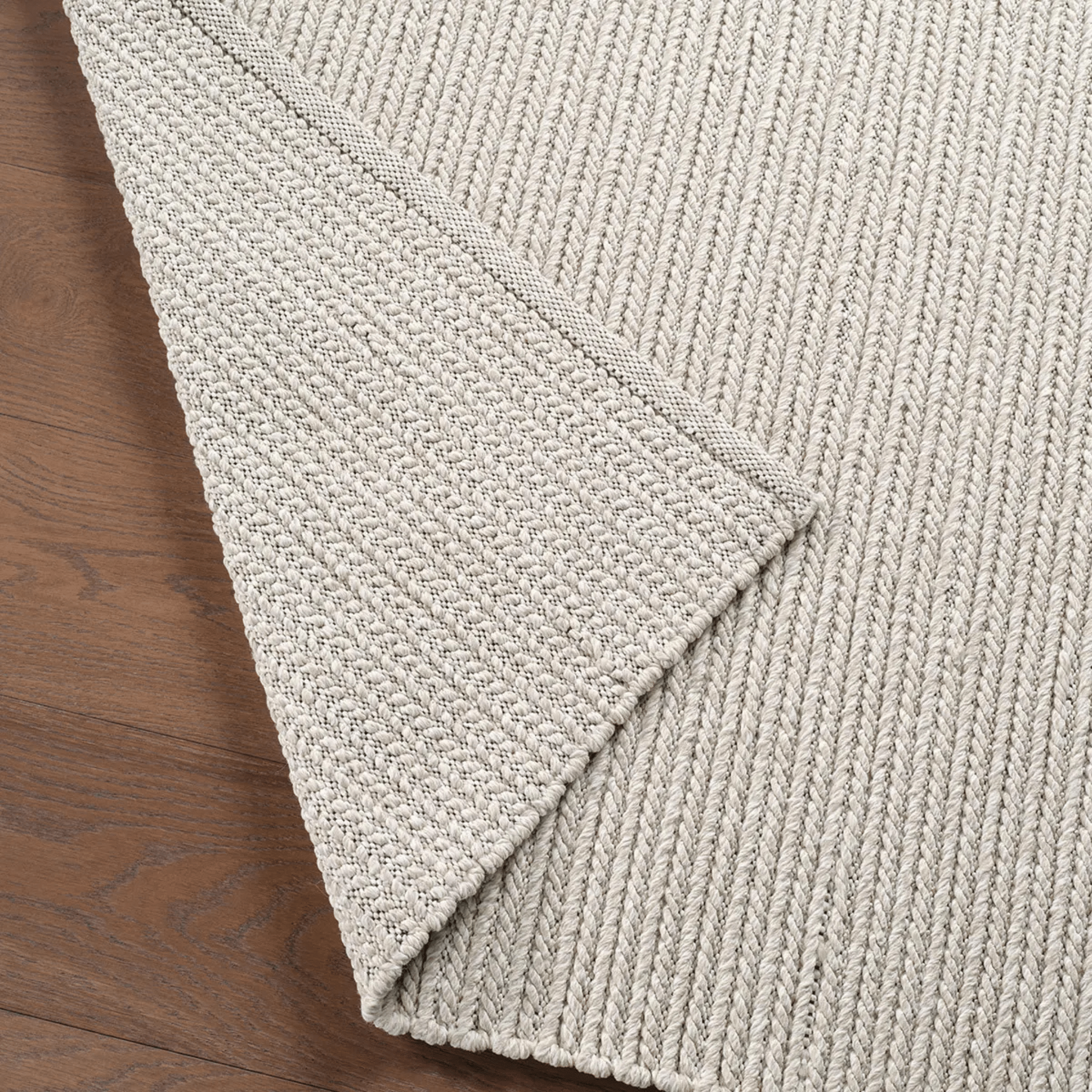 Raynor Indoor/Outdoor Rug - Egret & White - Our Boat House
