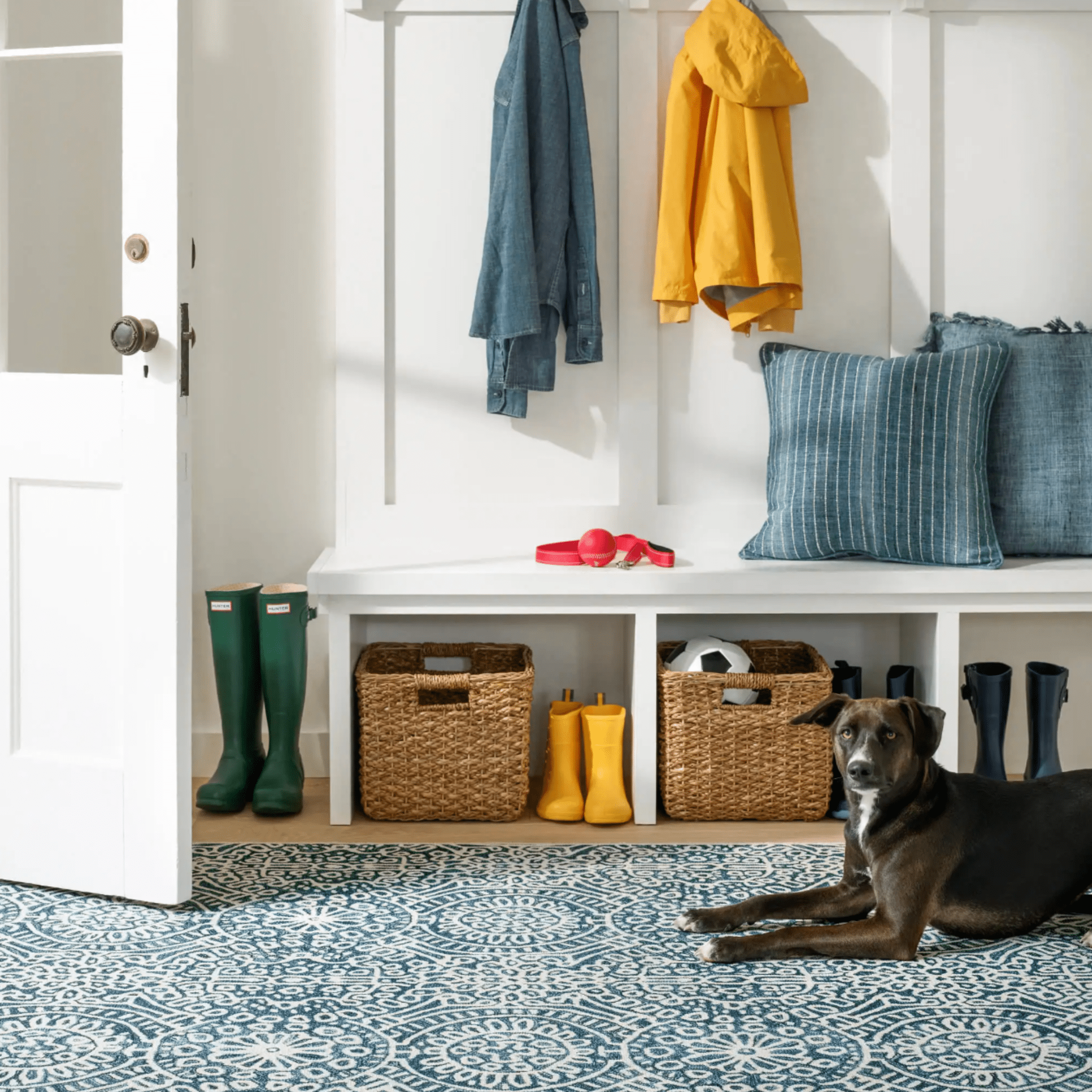 Temple Machine Washable Rug - Ink - coastal inspired home furnishing lifestyle