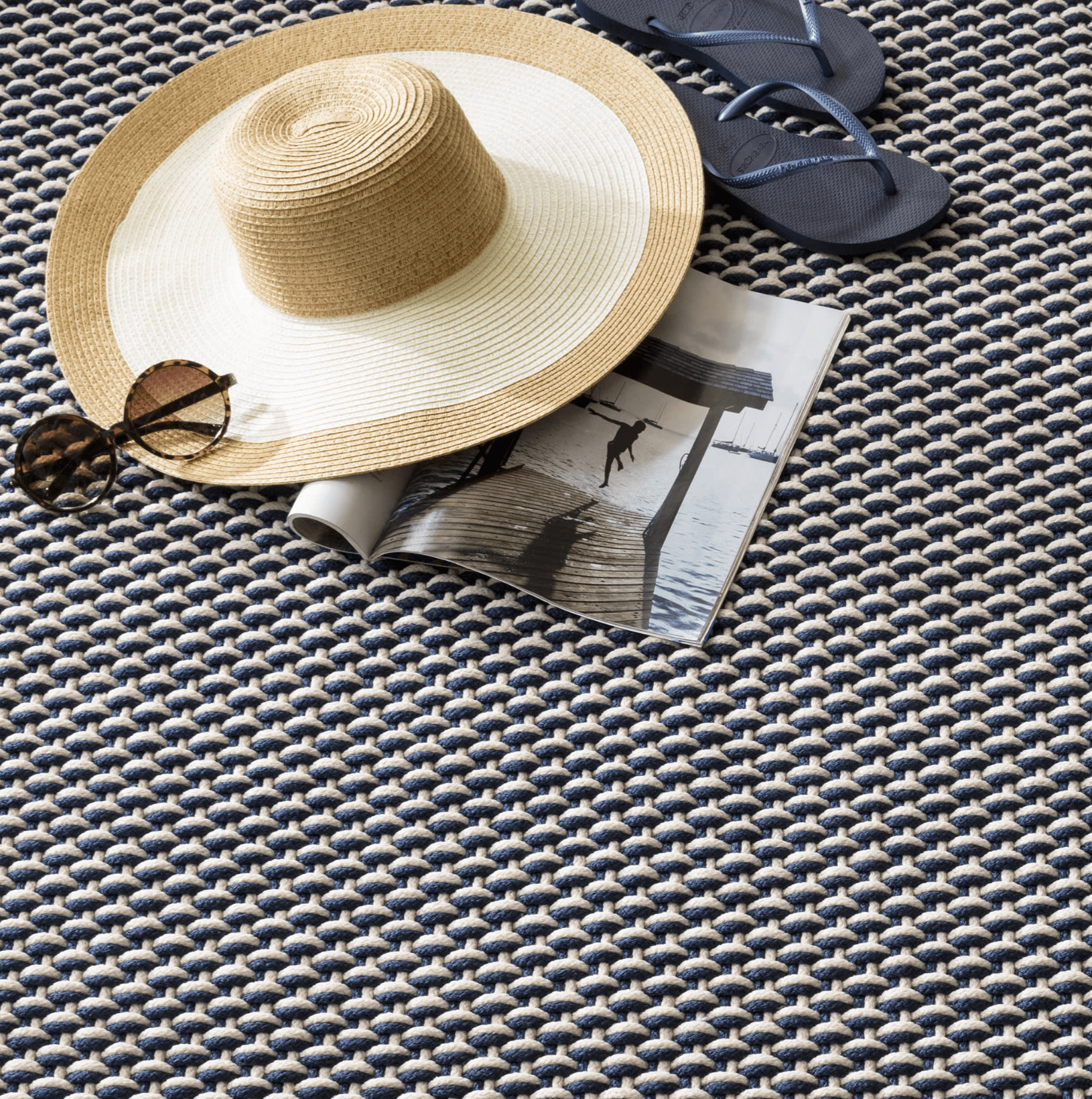 Two - Tone Rope Handwoven Indoor/Outdoor Rug - Navy & Ivory - Our Boat House